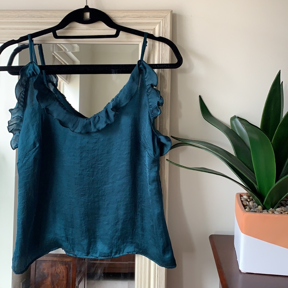 FREE PEOPLE intimately blue silky tank top with ruffle (small) ✨